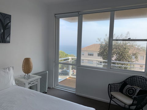 Bondi 2 Bedroom Bondi & Tamarama Views - New South Wales Tourism  6