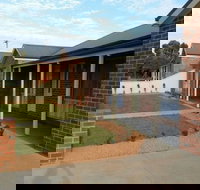 Numurkah self contained Apartments - New South Wales Tourism 