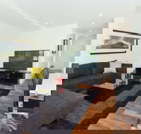 Apartment on Broadway - New South Wales Tourism 