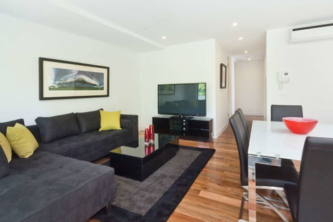 Apartment On Broadway - New South Wales Tourism  0