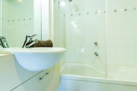 NOAH A Shoppers Delight QV Emporium & Melbourne Central Only Steps Away - New South Wales Tourism  6