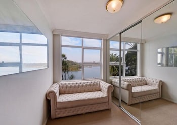Elegant Waterfront Mosman Bay RAG10 - New South Wales Tourism  2