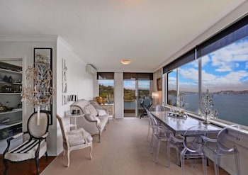 Elegant Waterfront Mosman Bay RAG10 - New South Wales Tourism  1