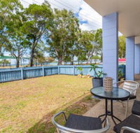 Charm  Comfort in this Ground floor unit with water views Welsby Pde Bongaree - New South Wales Tourism 
