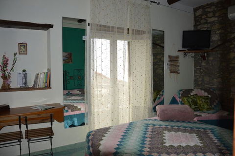 Woollamia Village Retreat - New South Wales Tourism  4