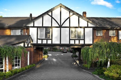 Elizabethan Lodge - New South Wales Tourism  0