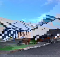 Coastal Motel - New South Wales Tourism 