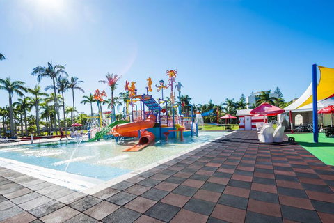 Oaks Sunshine Coast Oasis Resort - New South Wales Tourism  5