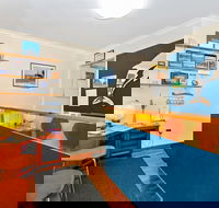 Dolphin Lodge - New South Wales Tourism 