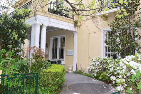 Georgian Court Bed & Breakfast - New South Wales Tourism  1