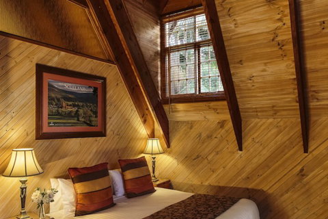 Mt Tamborine Stonehaven Guest House - New South Wales Tourism  3