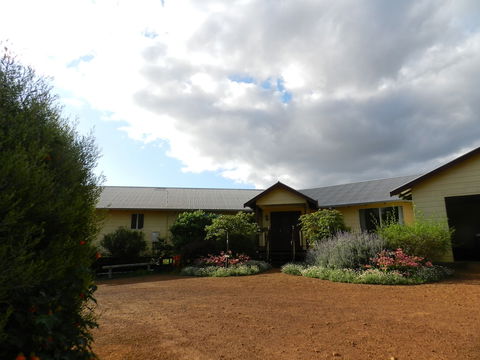 Shambhala Guesthouse - New South Wales Tourism  0