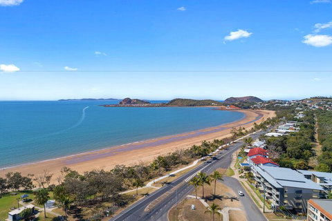 Beaches On Lammermoor Apartments - New South Wales Tourism  2