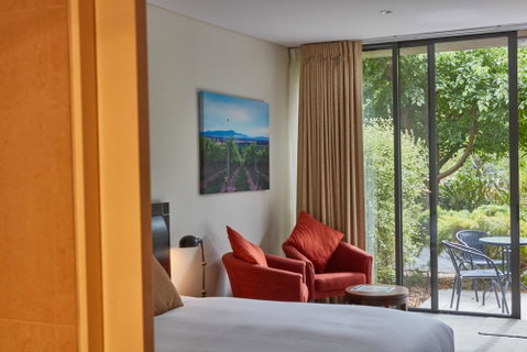 Balgownie Estate Vineyard Resort & Spa - New South Wales Tourism  6
