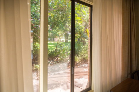 Foreshore Motor Inn - New South Wales Tourism  6