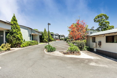 Eastgate On The Range Motel - New South Wales Tourism  4