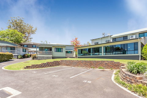 Eastgate On The Range Motel - New South Wales Tourism  2