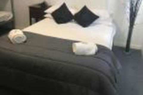 Tin Can Bay Backpackers - New South Wales Tourism  0