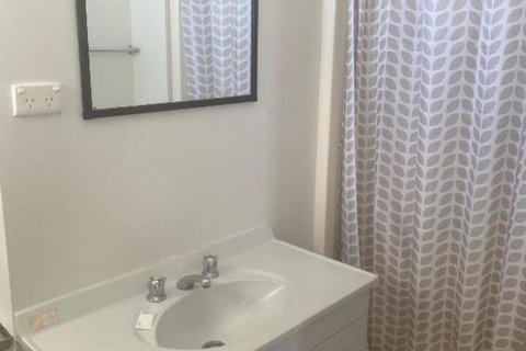 Tin Can Bay Backpackers - New South Wales Tourism  4