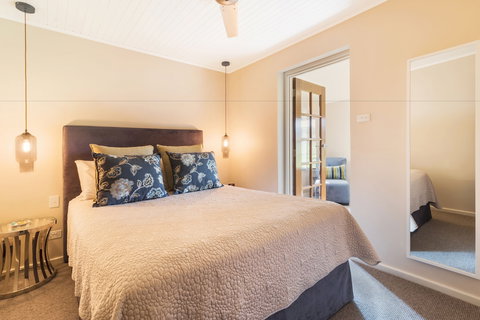 Stonewell Cottages & Vineyards - New South Wales Tourism  5