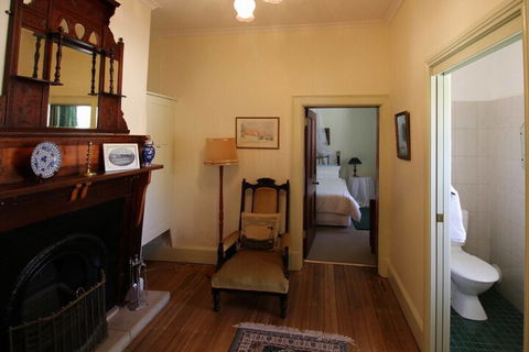 Christopher Halls Colonial Accommodation - New South Wales Tourism  1