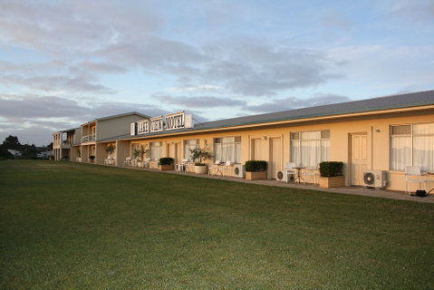 Lakeview Motel & Apartments - New South Wales Tourism  3