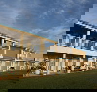 Lakeview Motel  Apartments - New South Wales Tourism 