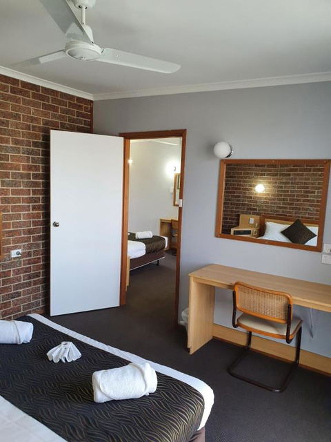 Moonraker Motor Inn - New South Wales Tourism  5