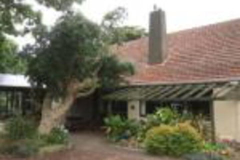 COLWYN HOUSE & STABLE COTTAGE B B - New South Wales Tourism  0