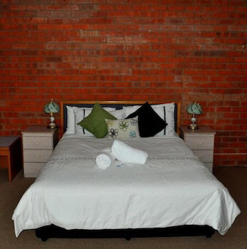 Merrijig Motor Inn Resort - New South Wales Tourism  2