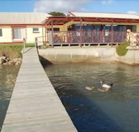 Meningie's Waterfront Motel - New South Wales Tourism 