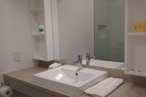RMIT Village House - New South Wales Tourism  4