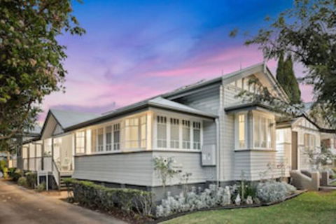 Elindale House Bed & Breakfast - New South Wales Tourism  0