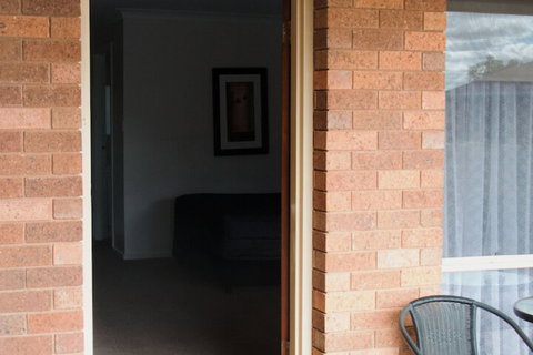 Highway Inn Motel - New South Wales Tourism  3