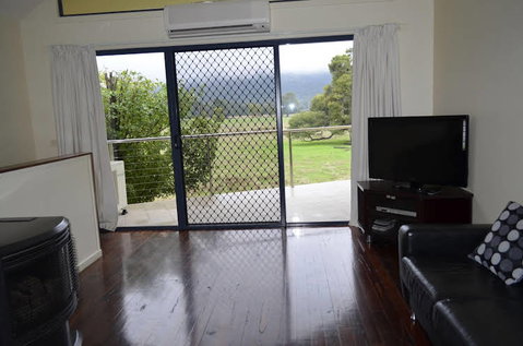 Halls Gap Escape - New South Wales Tourism  1