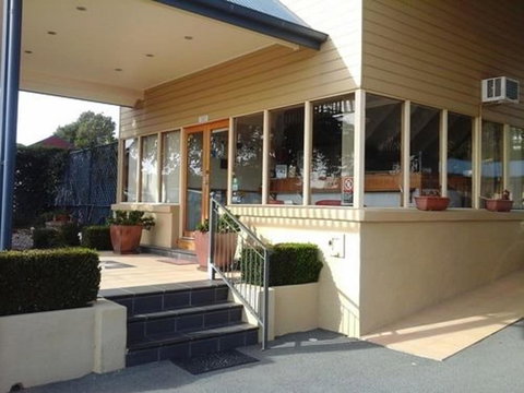 Willows Motel Goulburn - New South Wales Tourism  3
