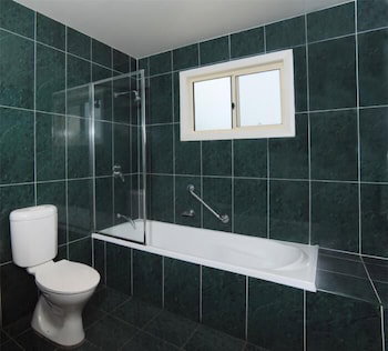 Willows Motel Goulburn - New South Wales Tourism  5