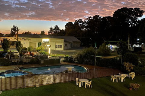 Bucketts Way Motel And Restaurant - New South Wales Tourism  3
