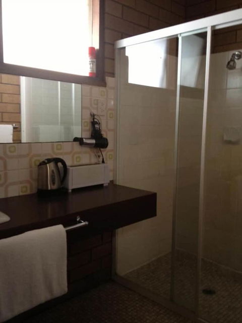 Rippleside Park Motor Inn - New South Wales Tourism  6
