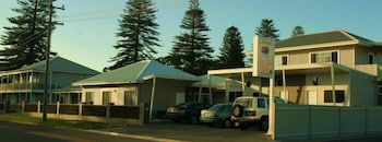 Clearwater Motel Apartments - New South Wales Tourism  1