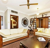 Mandalay Luxury Stay - New South Wales Tourism 