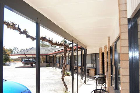 Civic Motor Inn - New South Wales Tourism  3
