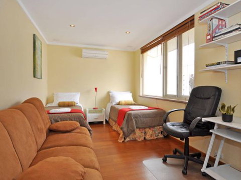 Park Vista Executive Townhouses - New South Wales Tourism  6