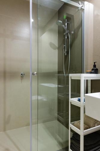 Heart Location 2Br With Free Parking & Views - New South Wales Tourism  5