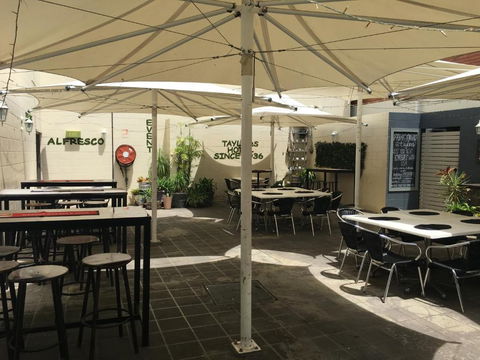 Taylors Hotel - New South Wales Tourism  5