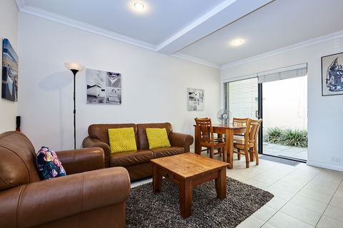 Fremantle Townhouse Unit 5 - New South Wales Tourism  1