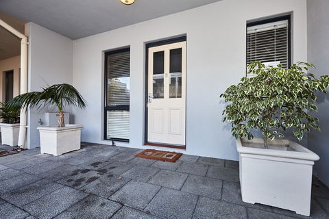 Fremantle Townhouse Unit 5 - New South Wales Tourism  0