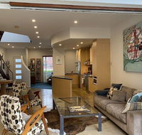 315 West St. Kilda 3 Bedroom House - New South Wales Tourism 