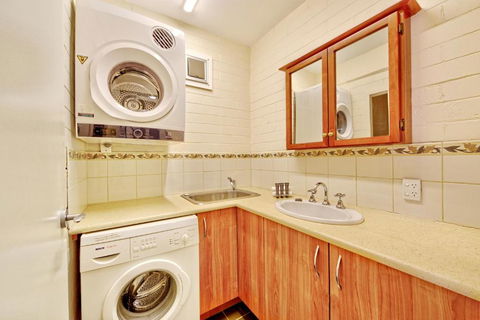Snow Ski Apartments 16 - New South Wales Tourism  5