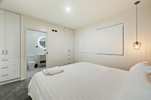 Snow Ski Apartments 32 - New South Wales Tourism  6